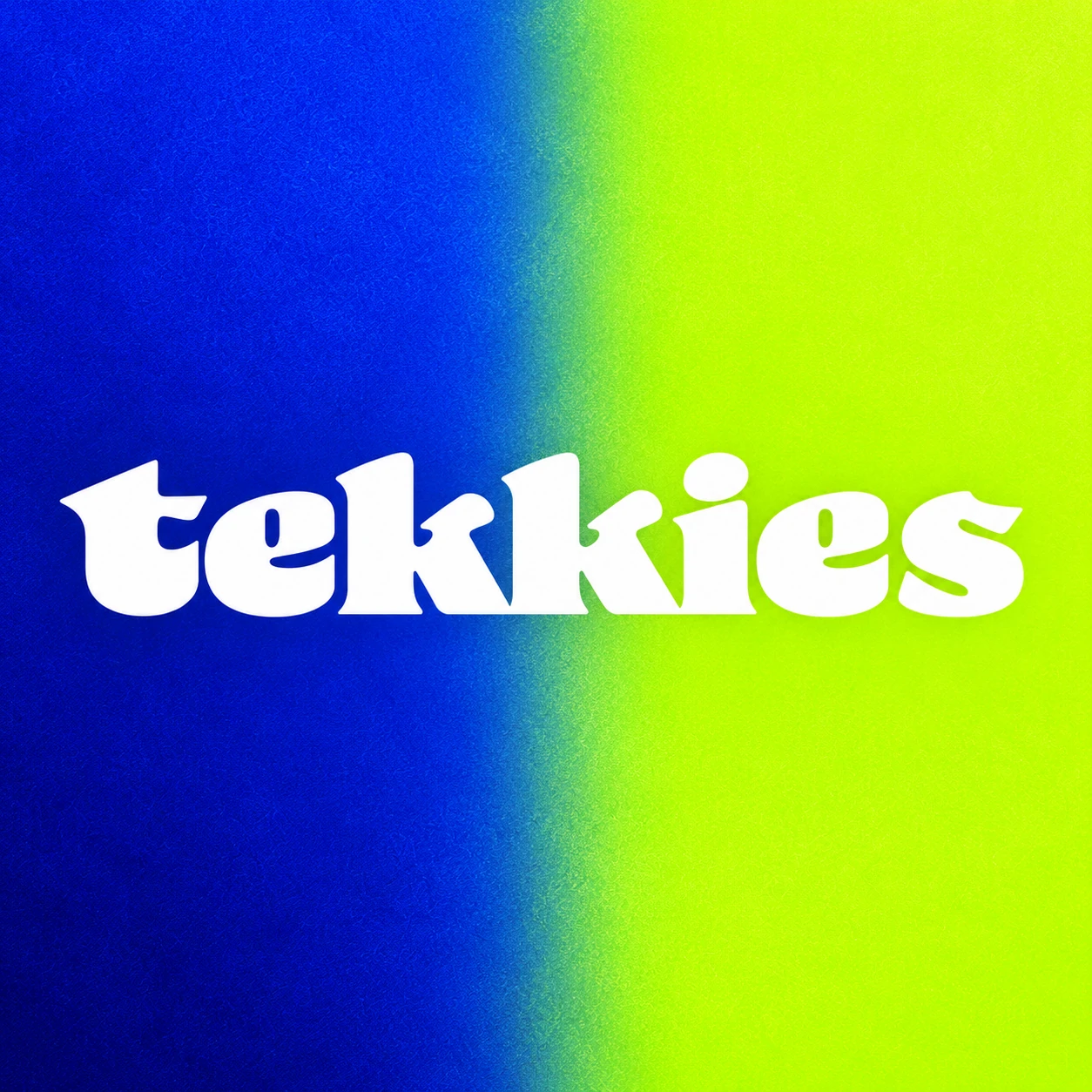 Nové logo TEKKIES na modrém a limetkovém pozadí